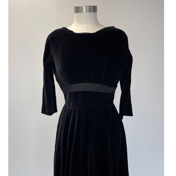 Vintage 60's Black Velvet Long Sleeve Dress / Sz S / Cocktail Holiday Retro Mod - Picture 3 of 9